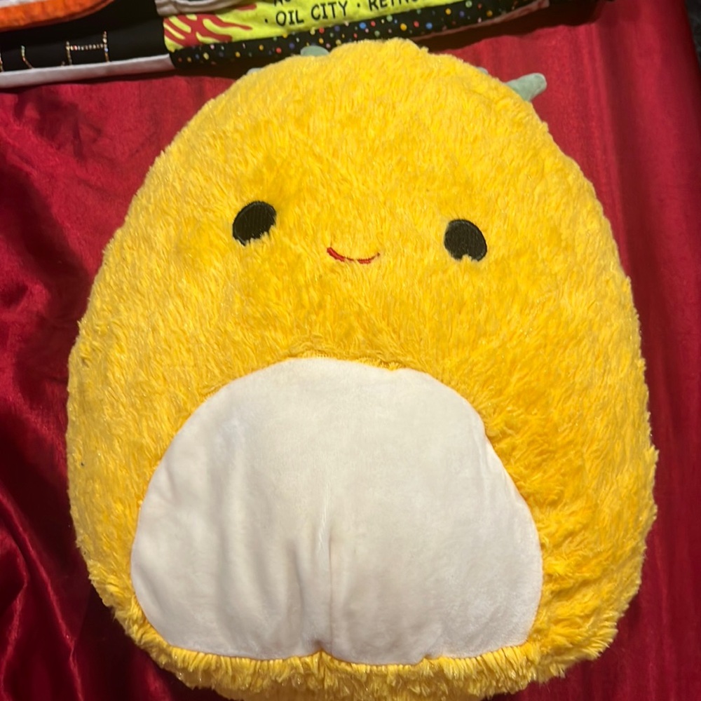 Fuzzy pineapple squishmellow